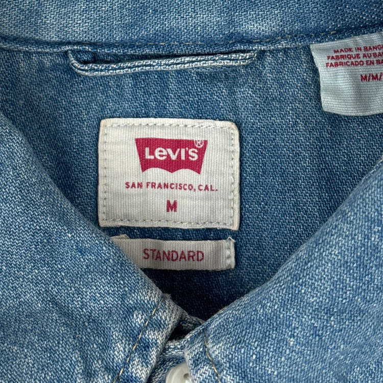 Levis