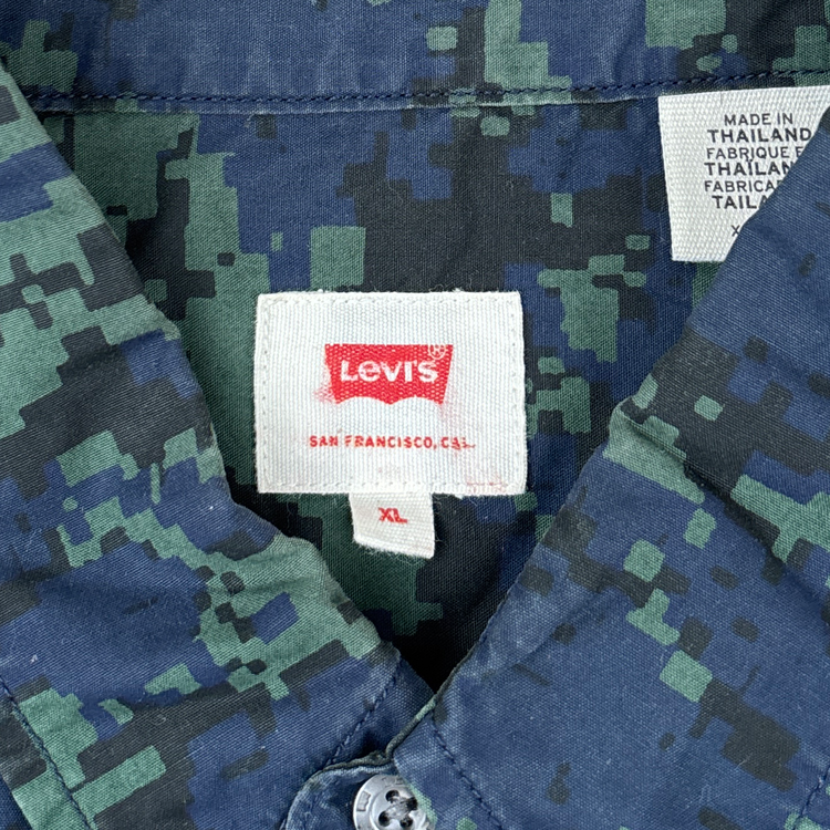 Levis