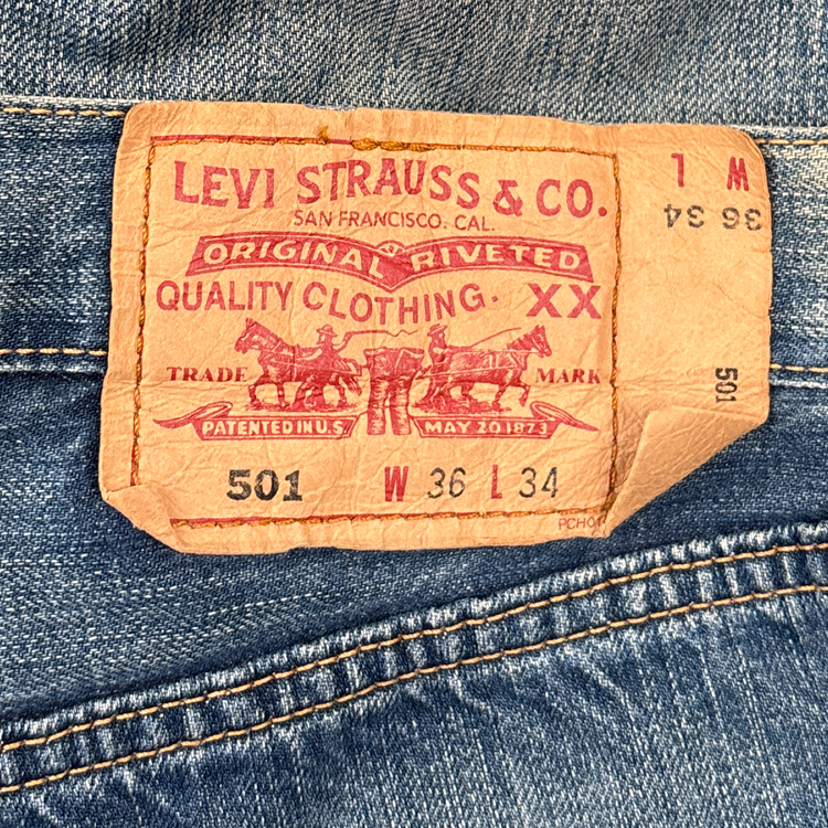Levis