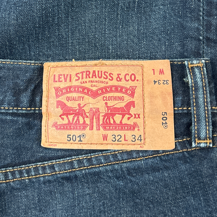 Levis