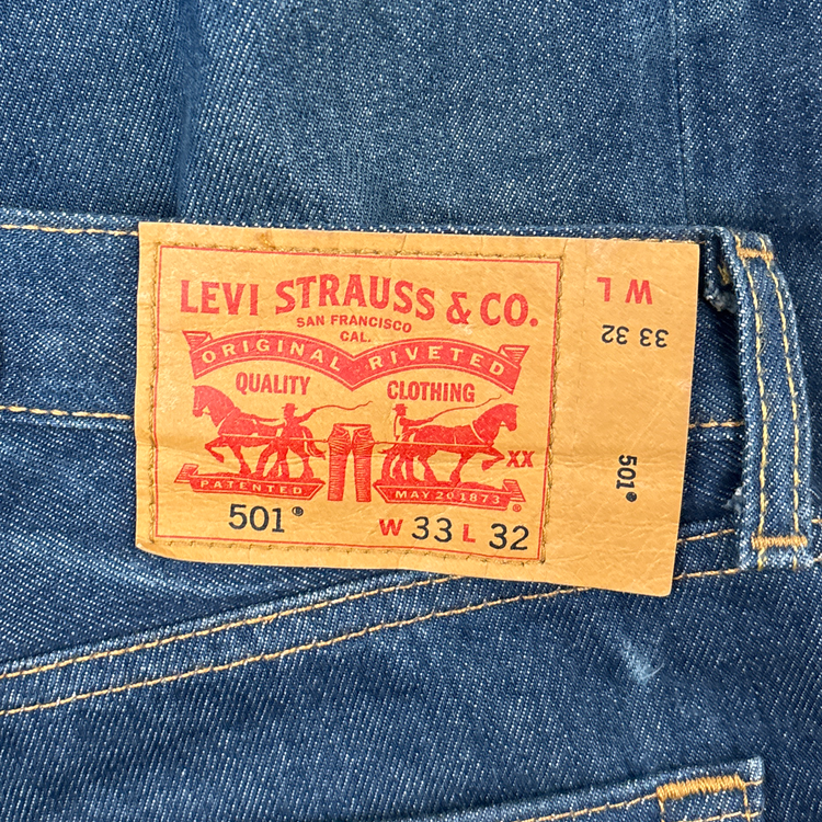 Levis