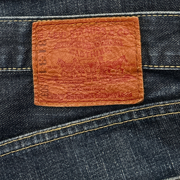 Levis