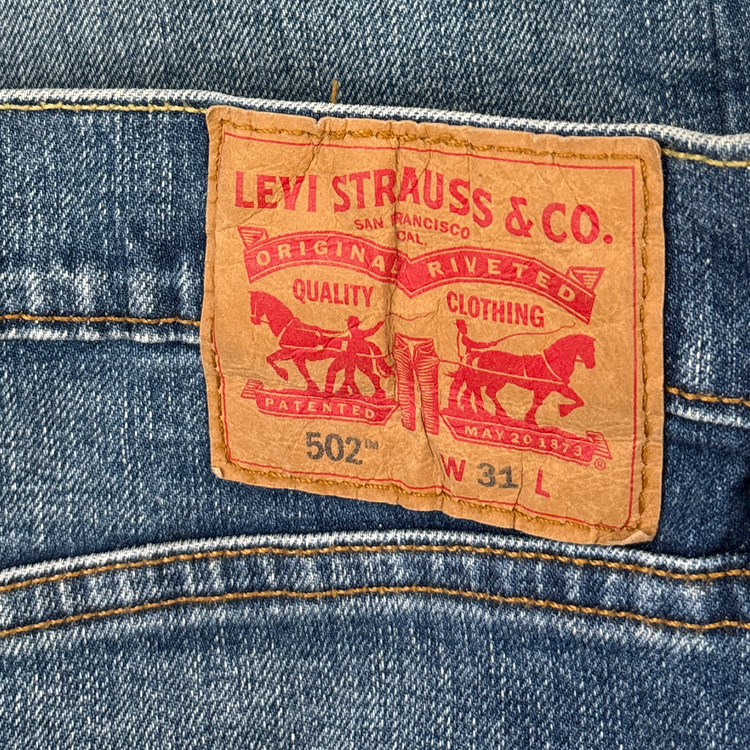 Levis