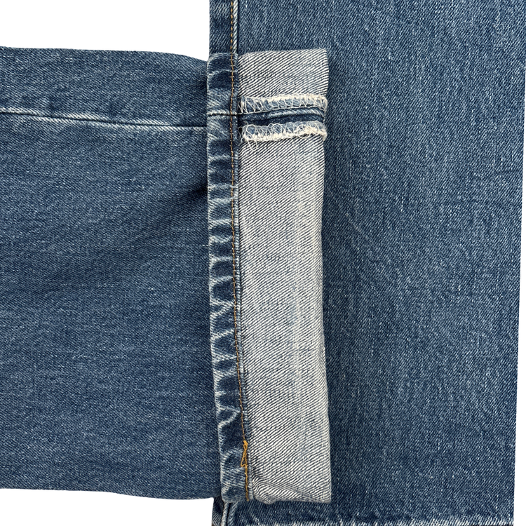 Levis