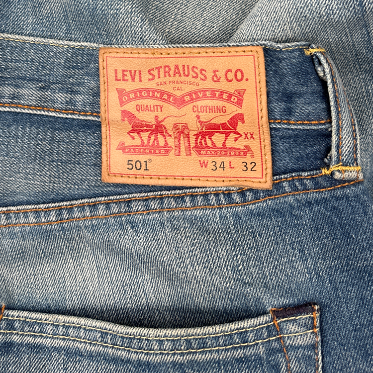 Levis