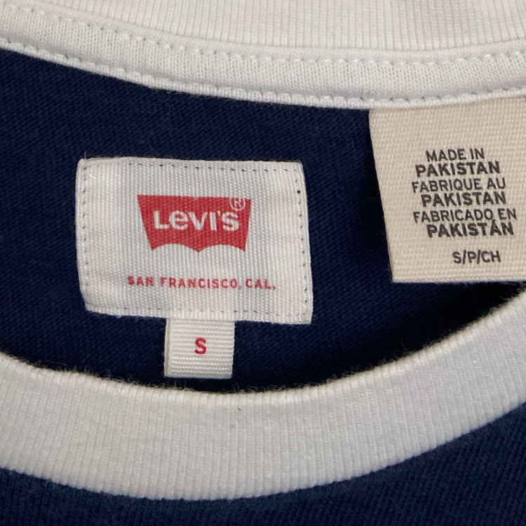Levis