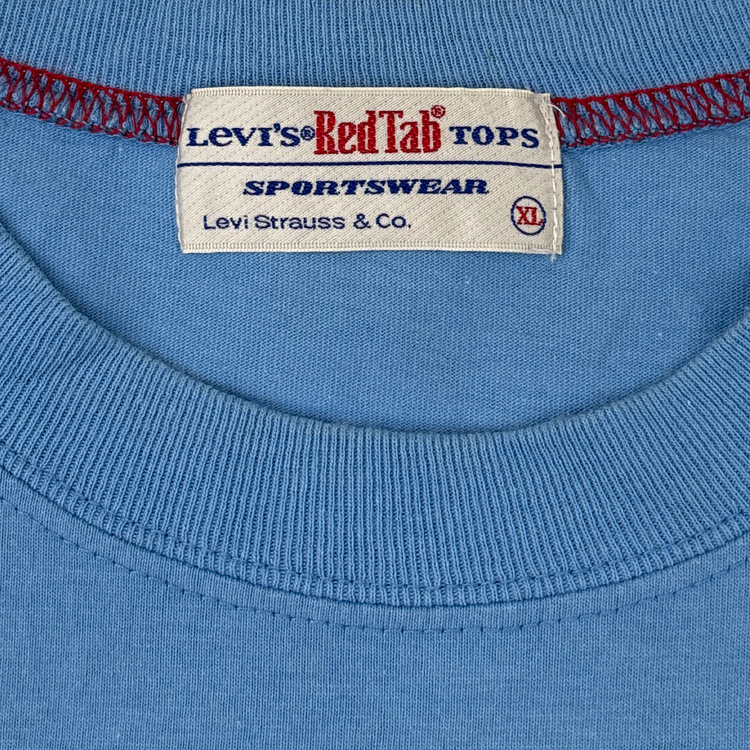 Levis