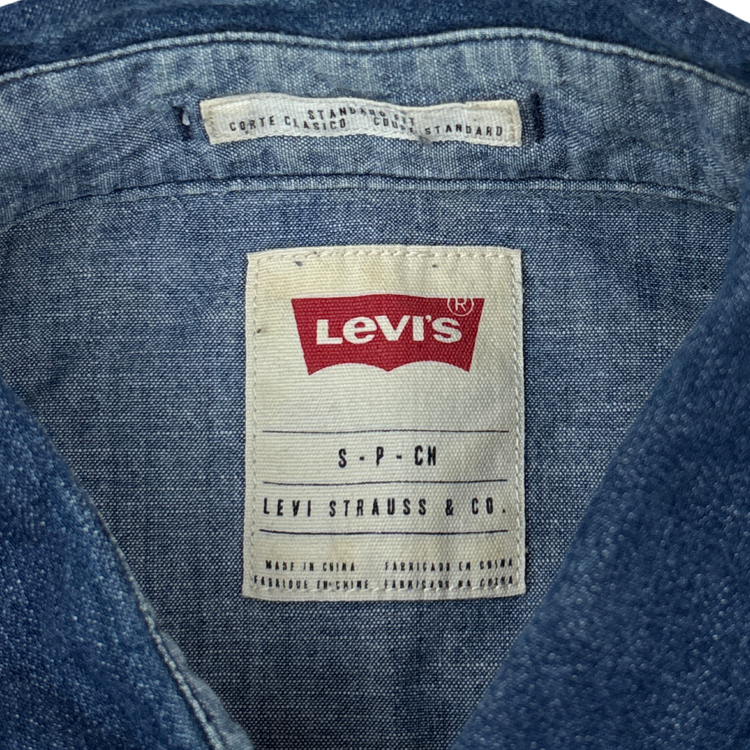 Levis