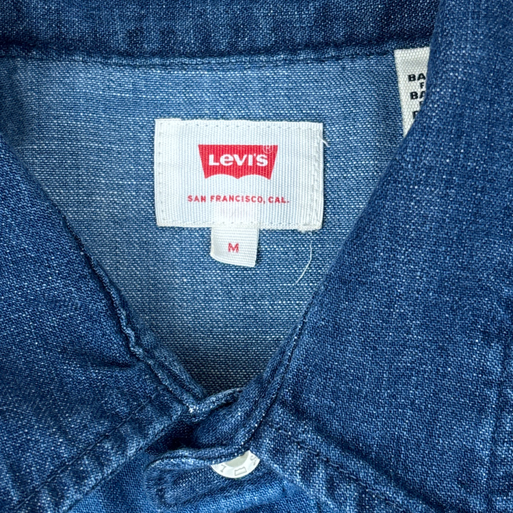 Levis