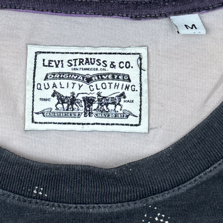Levis