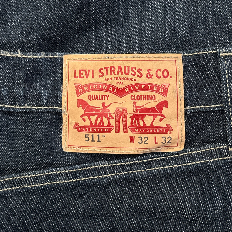 Levis