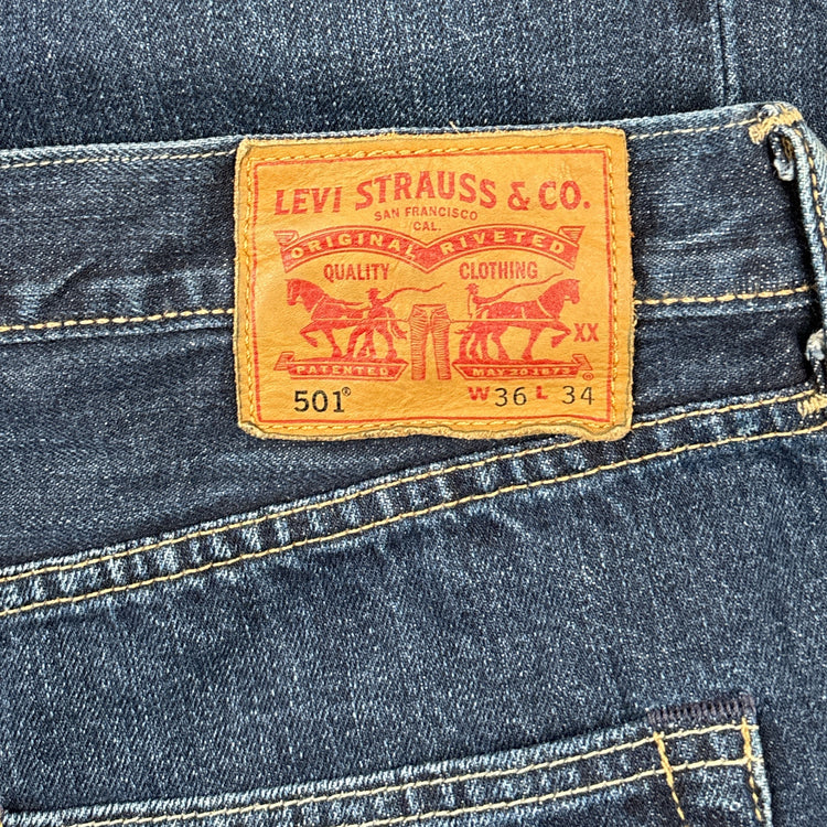 Levis