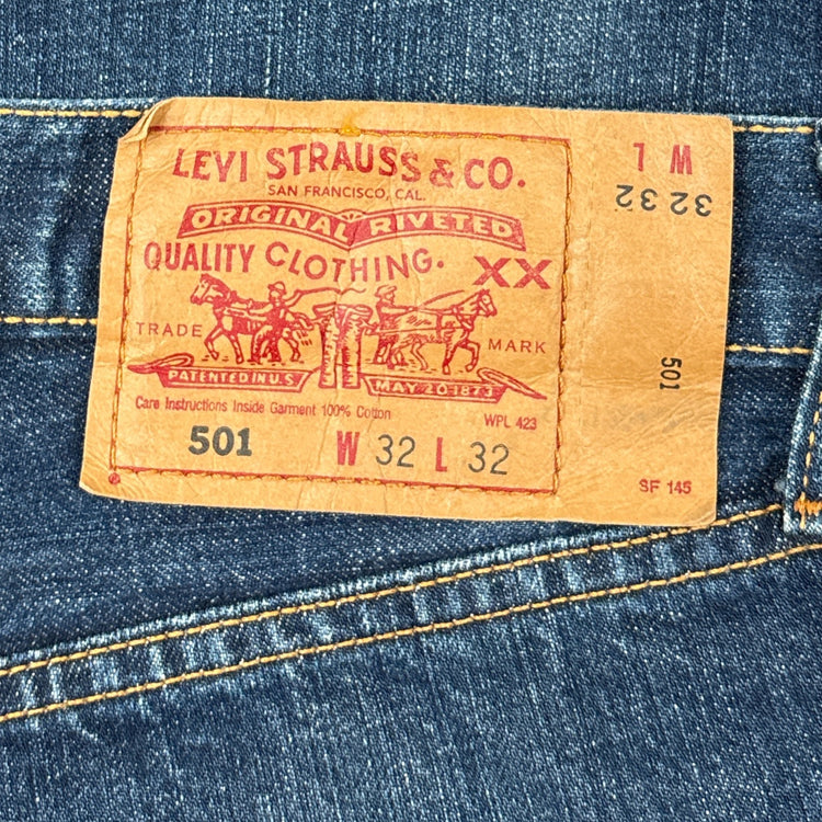 Levis